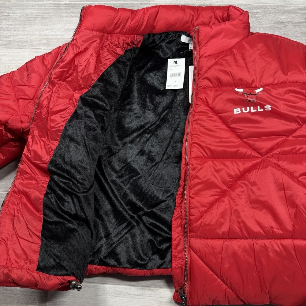 Chicago Bulls Wear by Erin Andrews Full Zip Cropped Womens Puffer Jacket Size XL